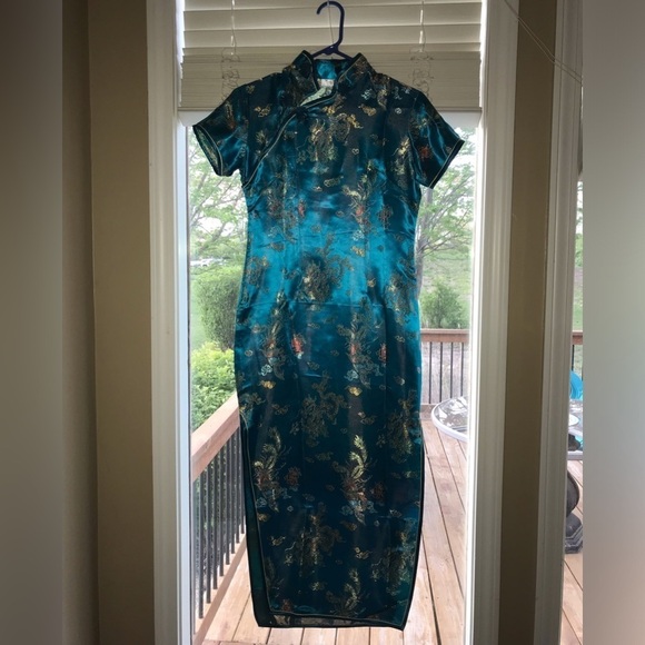 🐉 STUNNING *NEW* TURQUOISE CHINESE CHEONGSHAM QIPAO DRESS 👗 SIZE MED US SZ 2 - Picture 1 of 14